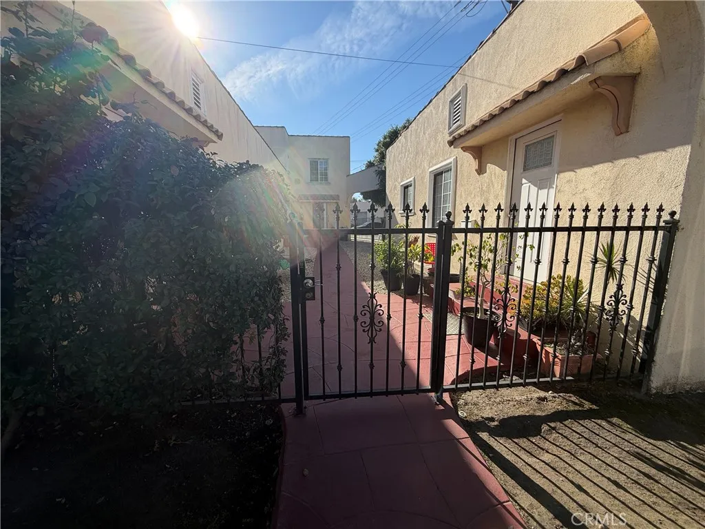 358 Magnolia Avenue Unit B, Glendale, CA 91204