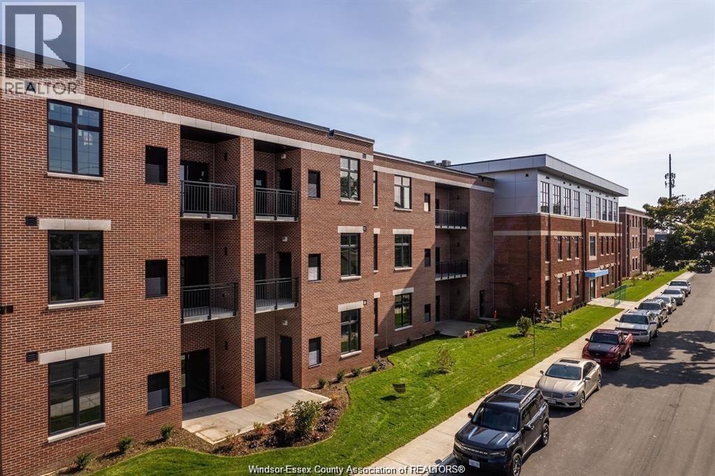 227-1370 Argyle , Windsor, ON, N8Y0B5