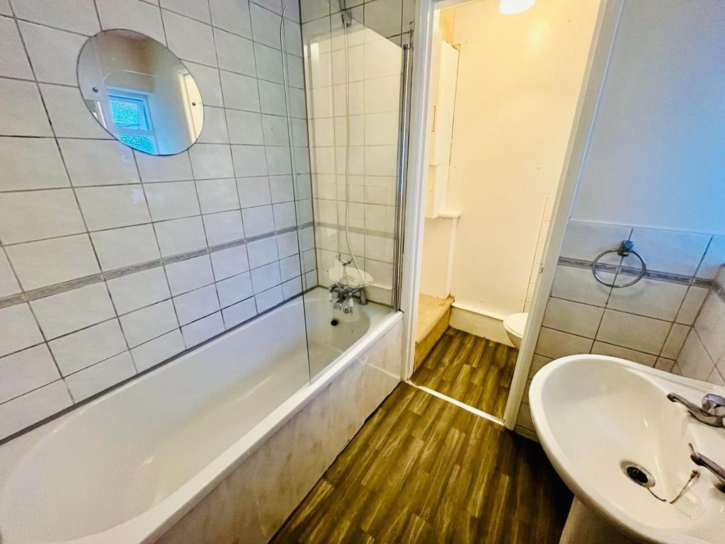 Additional image 3 of 3 bed terraced house for saleTooley Street, Gainsborough DN21