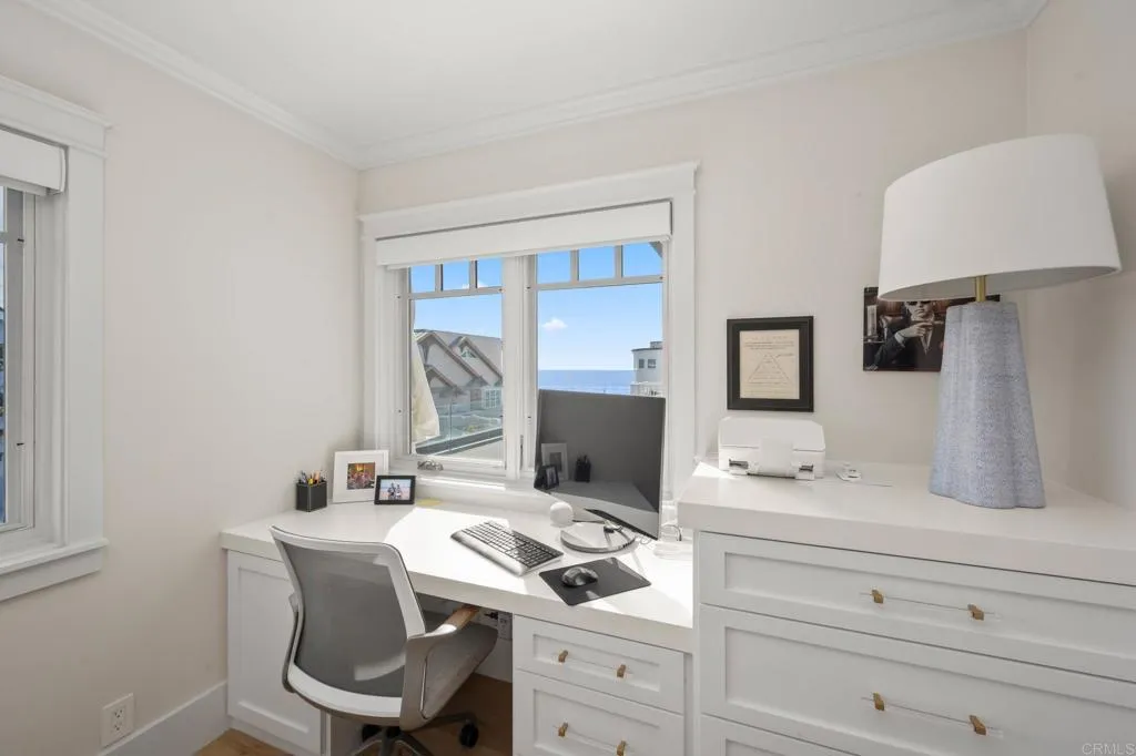 Additional image 11 of 2211 Ocean Front, Del Mar, CA 92014