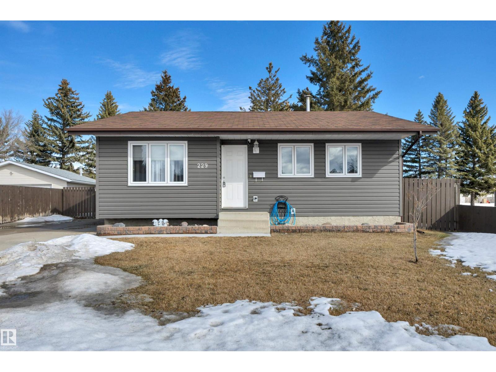229 Garnet Crescent, Wetaskiwin, AB, T9A2S3