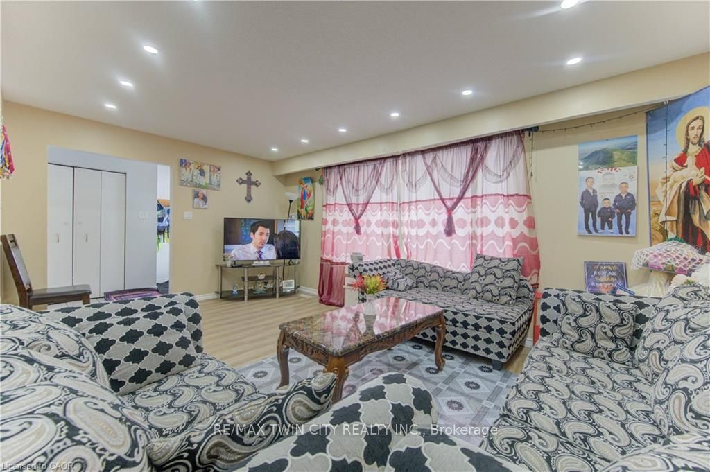 Additional image 6 of 110 Hazelglen Drive, Kitchener, ON, N2M 2E5