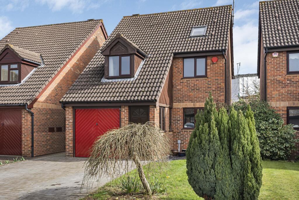 Somersham, Welwyn Garden City, Hertfordshire, AL7