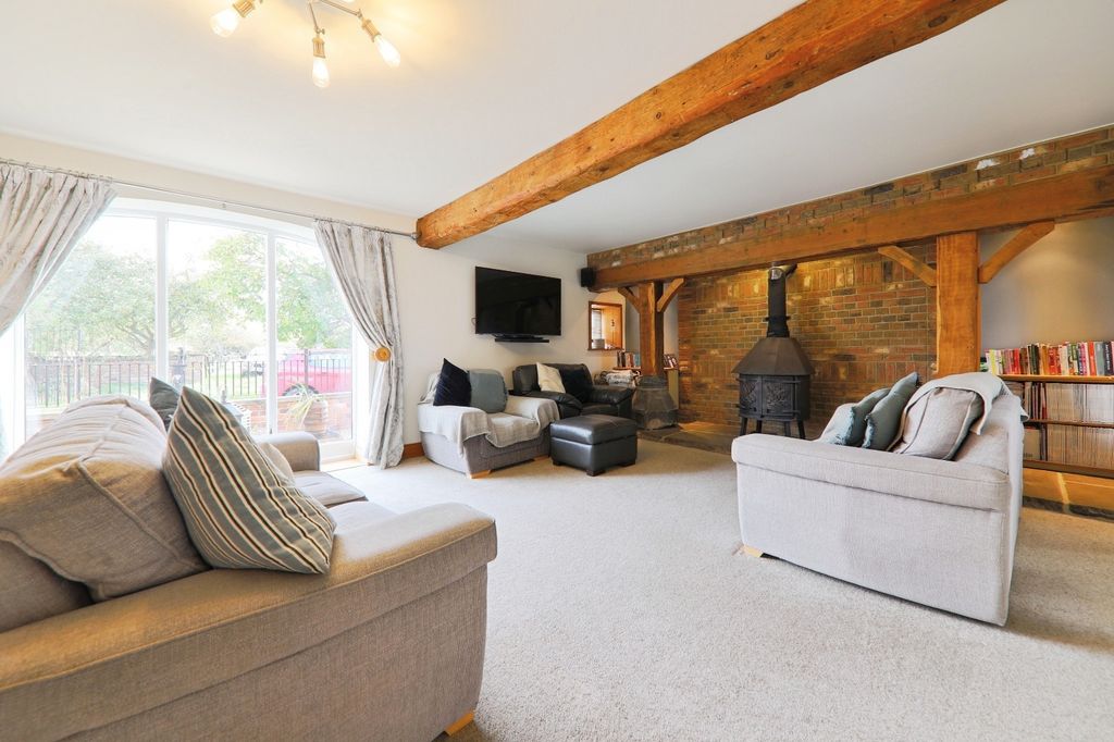 Additional image 6 of 4 bed detached house for saleFerry Road, Barrow Haven, Barrow-Upon-Humber, Lincolnshire DN19