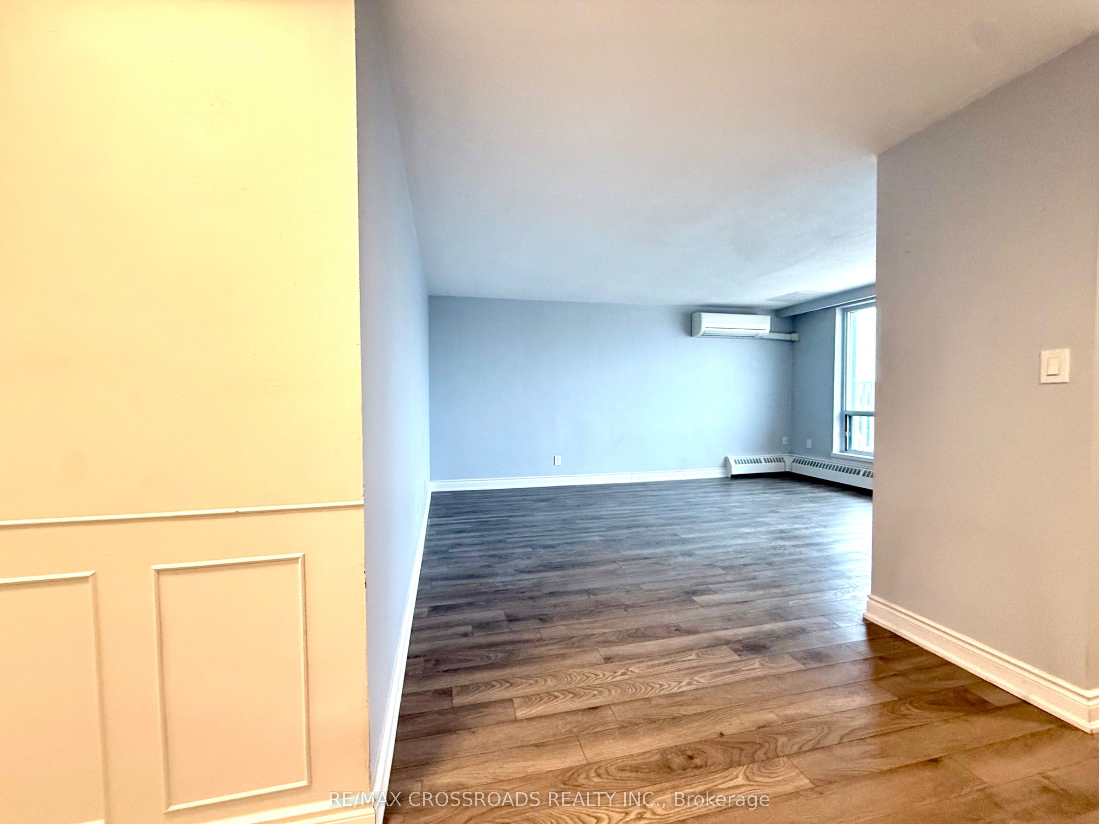 802-363 Lakeshore Road, Mississauga, ON, L5G 1H7