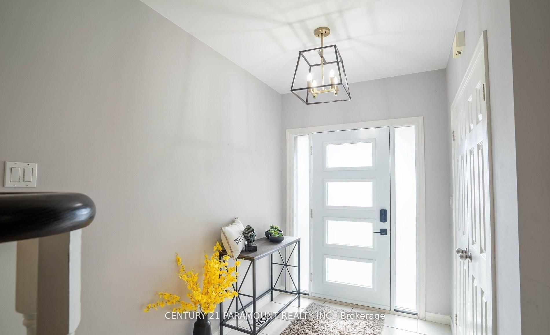 100 Fieldcrest Avenue, Clarington, ON, L1E 2Y9 photo 3