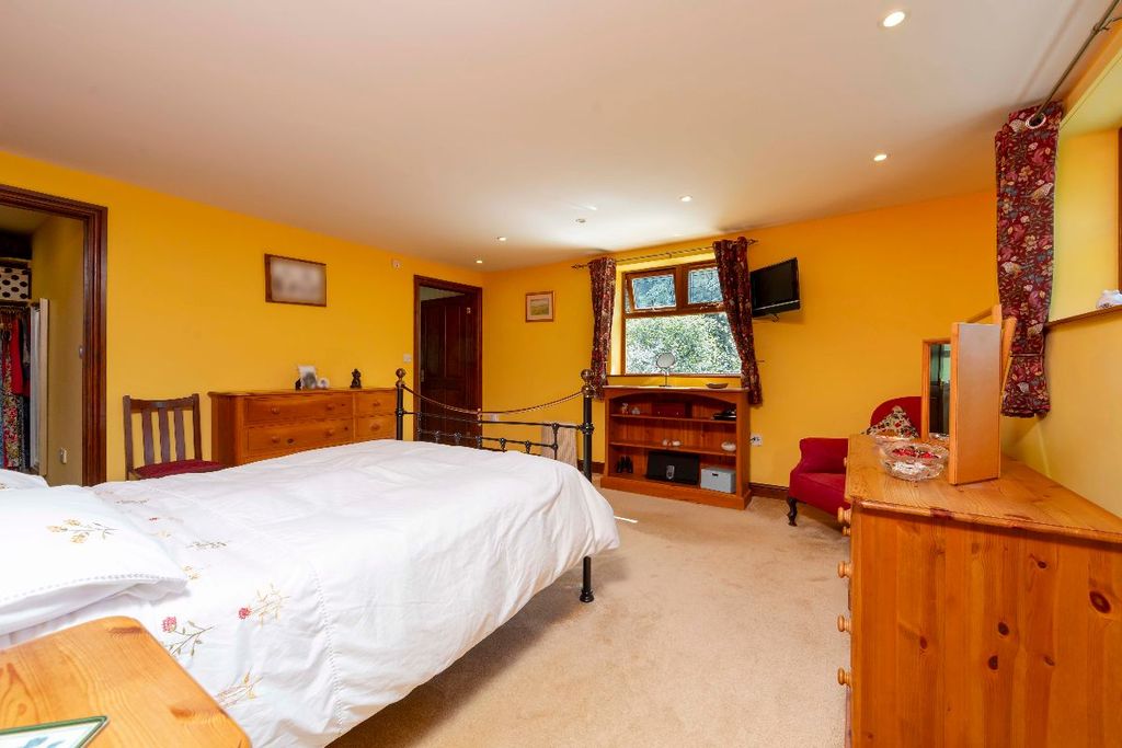 Additional image 40 of 4 bed detached house for saleEdwardsville, Treharris CF46