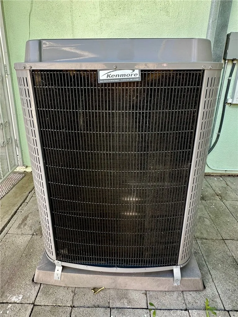 Additional image 29 of 6415 Lederer Ave, West Hills, CA 91307