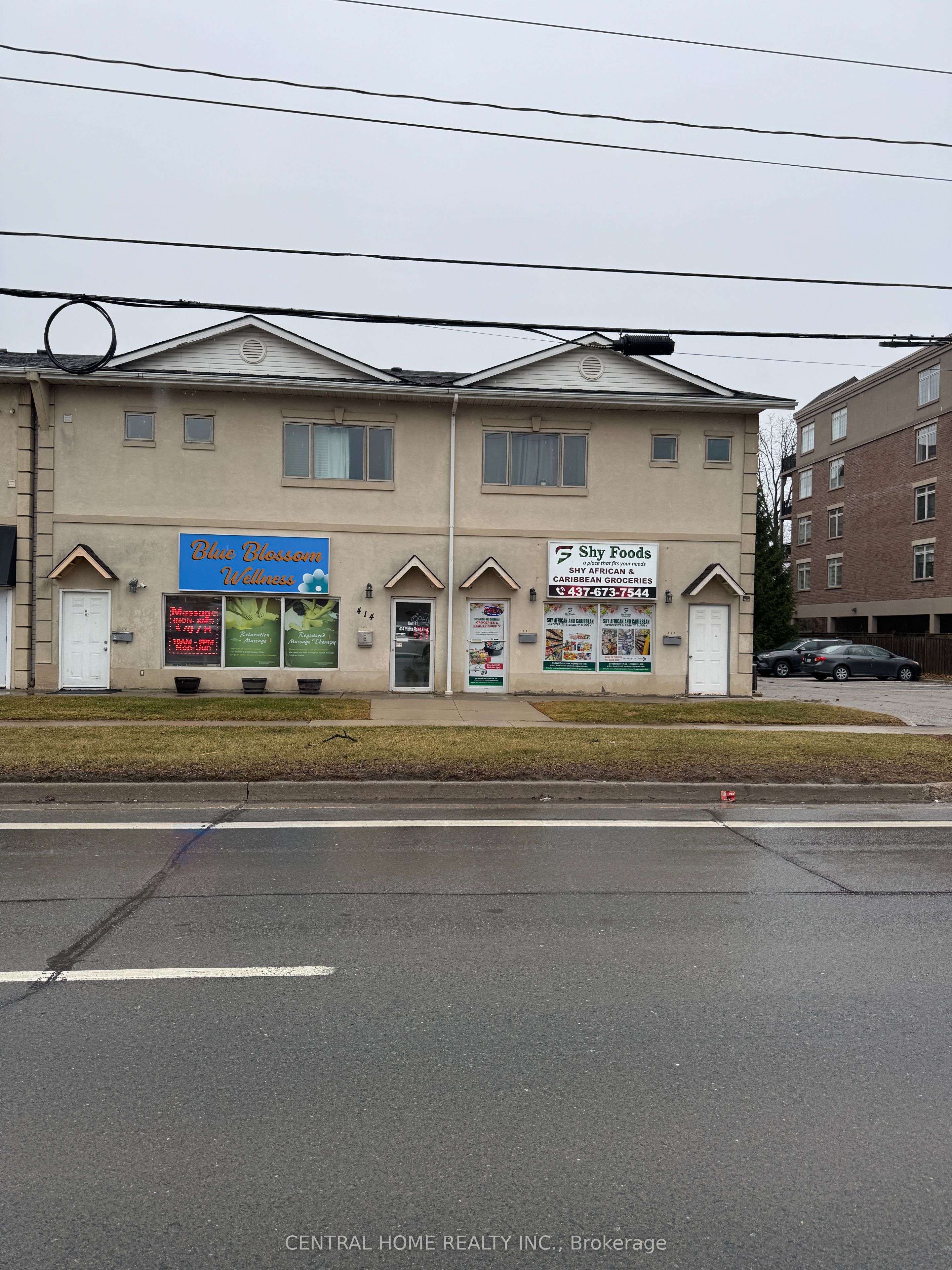 414 Plains Road E, Burlington, ON, L7T 2C8