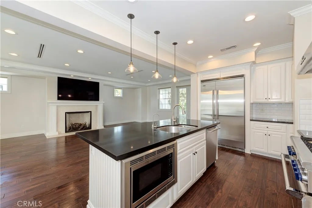 Additional image 63 of 320 Flower St, Costa Mesa, CA 92627