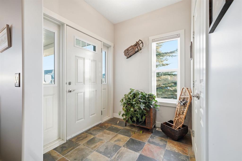 Additional image 5 of 1 River Heights Green, Cochrane, AB, T4C 0J6