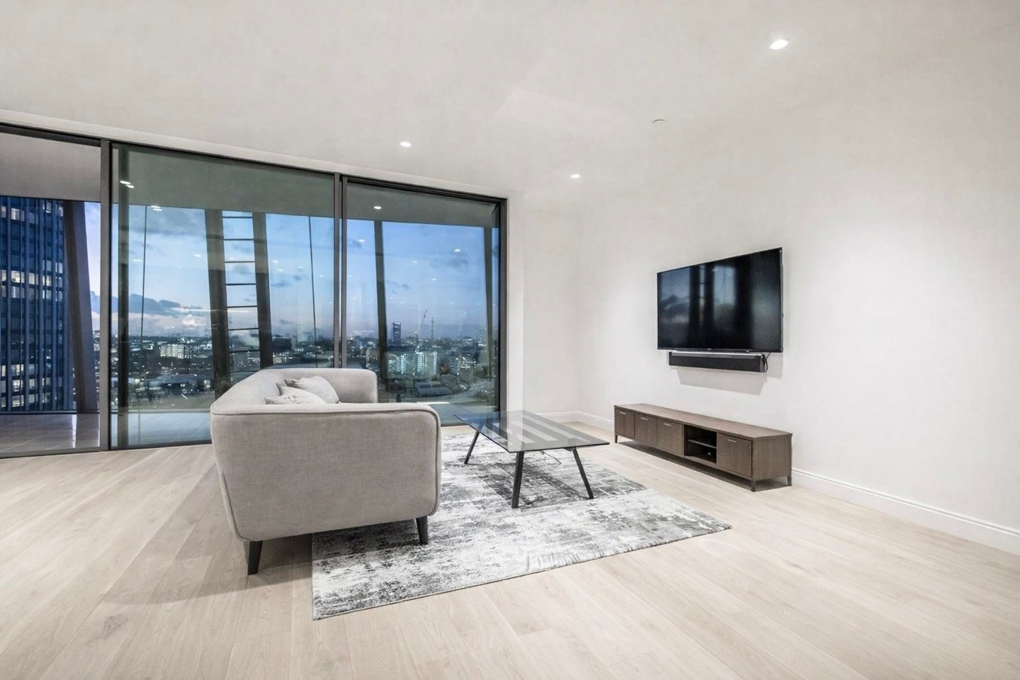 Additional image 2 of 2 Bed Flat, Blackfriars Road, SE1, N1 7GU