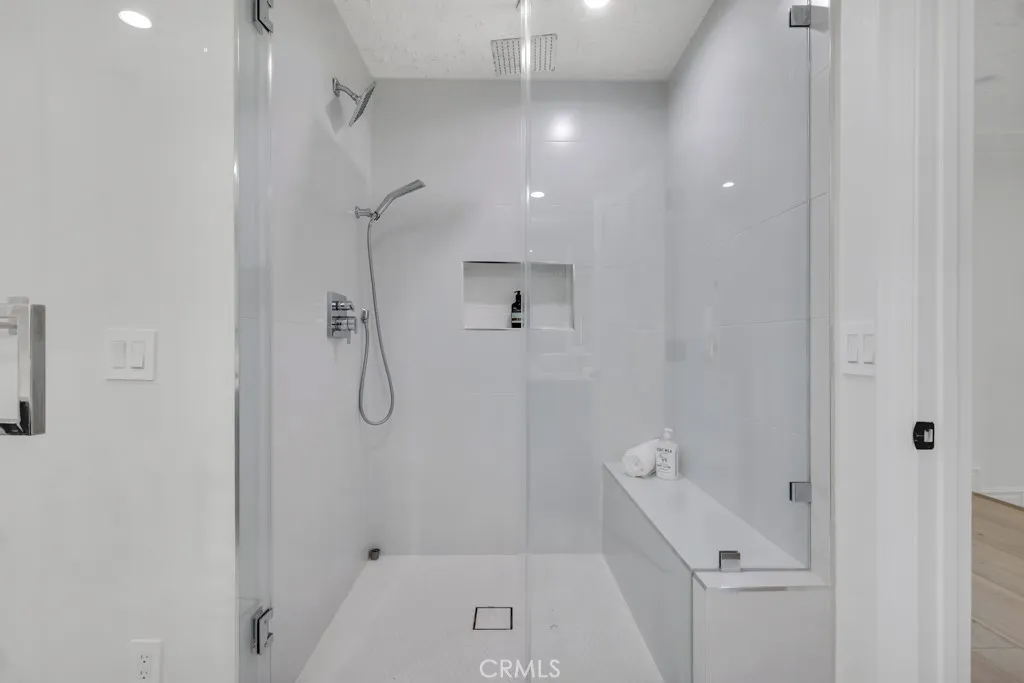 Additional image 55 of 5952 Woodland View Drive, Woodland Hills, CA 91367