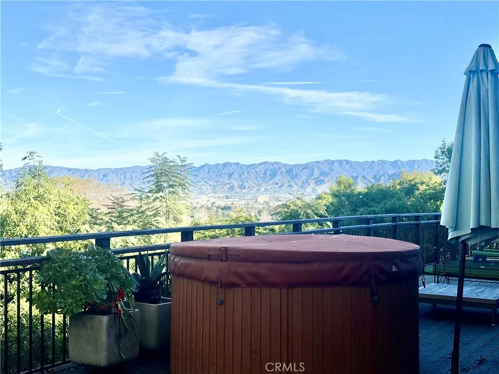 Additional image 22 of 11551 Decente Dr, Studio City, CA 91604