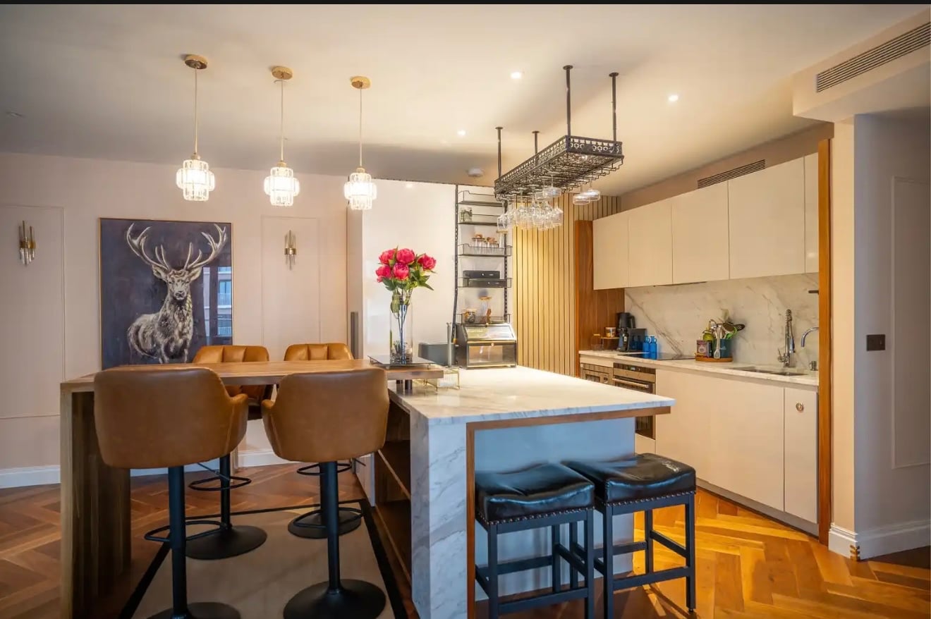 Additional image 12 of 3 Bed Flat, New Union Square, SW11, N1 7GU