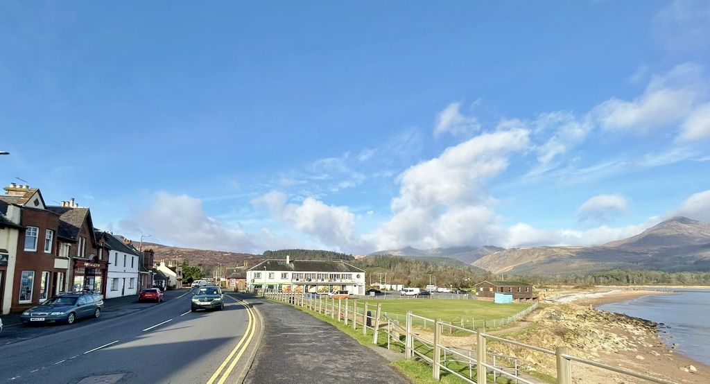 2 bed flat for saleCoopers Flat No 1, Brodick, Isle Of Arran KA27 photo 4
