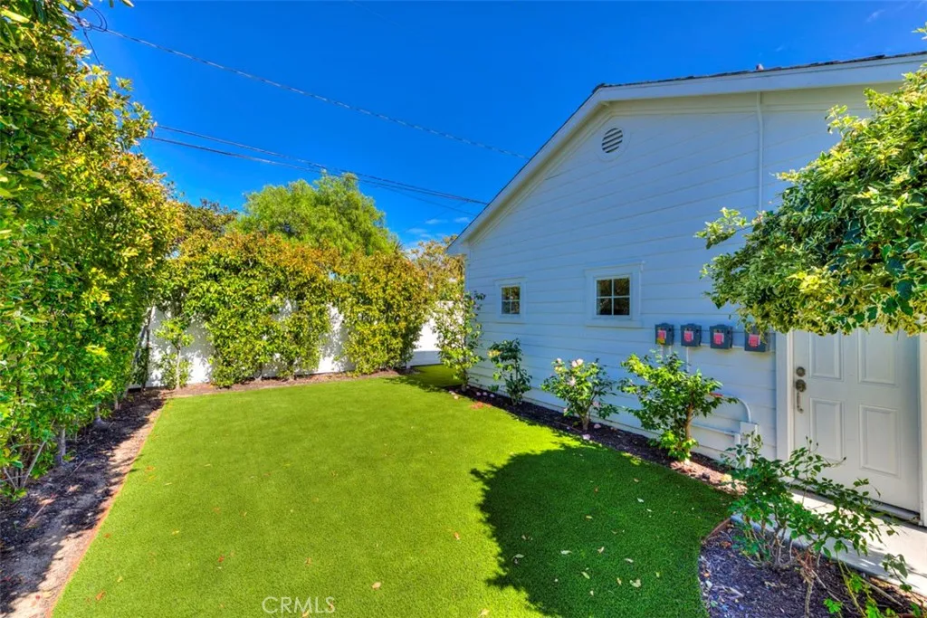 Additional image 97 of 320 Flower St, Costa Mesa, CA 92627