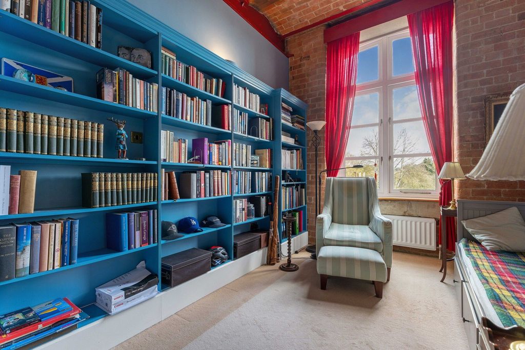 Additional image 11 of 2 bed flat for saleBliss Mill, Chipping Norton OX7