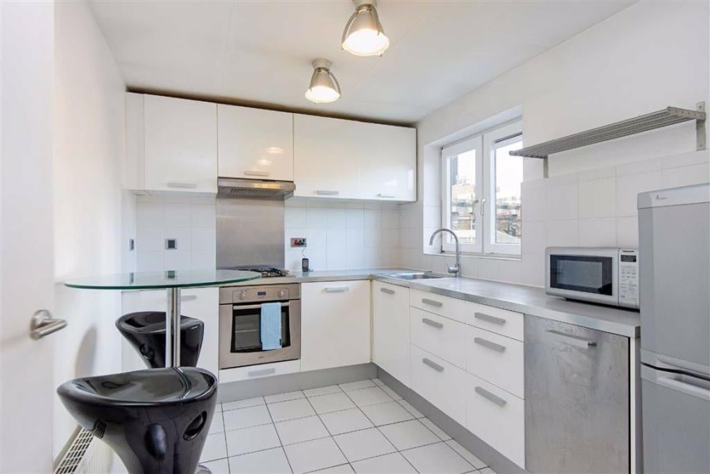 1 Bed Flat, Brunswick House, E1, N1 7GU