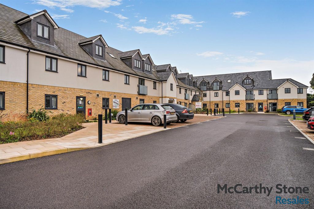 2 bed flat for saleThe Pottery, Kenn Road, Clevedon BS21