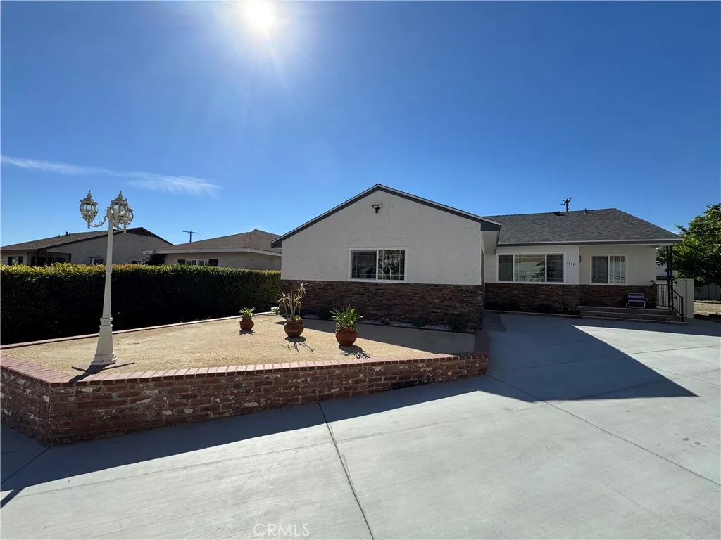 Additional image 2 of 7611 Bloomington Avenue, Burbank, CA 91504