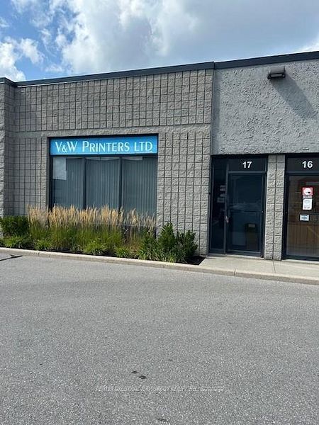 17-220 Industrial Parkway S, Aurora, ON, L4G 3V6