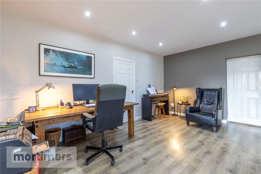 Additional image 7 of 5 bed flat for saleLovely Hall Lane, Salesbury, Blackburn, Lancashire BB1