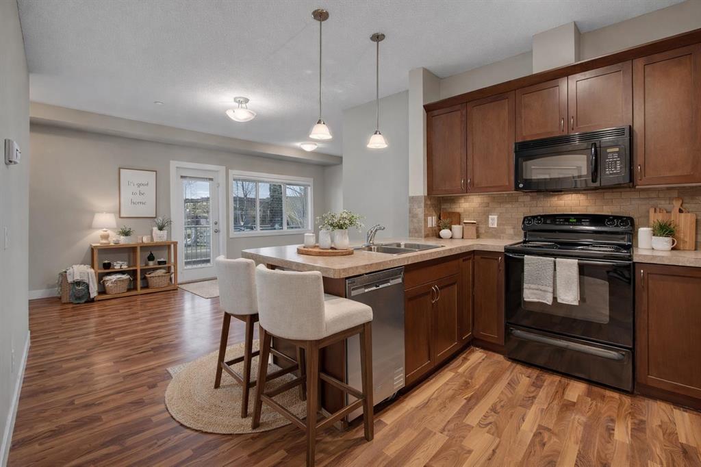 Additional image 2 of 2202-4 Kingsland Close SE, Airdrie, AB, T4A0J3