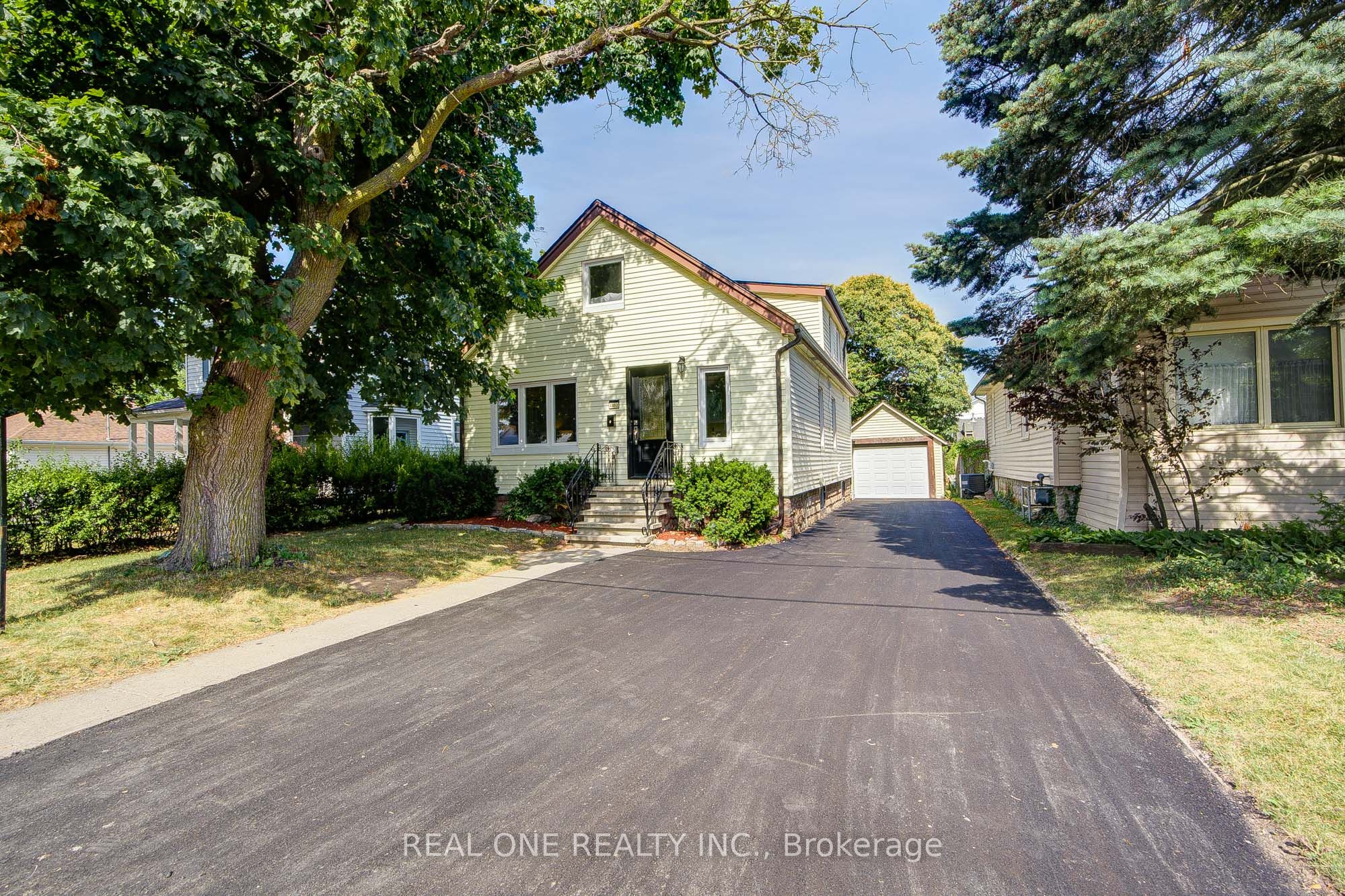 4052 Saint James Avenue, Niagara Falls, ON, L2E 6H6