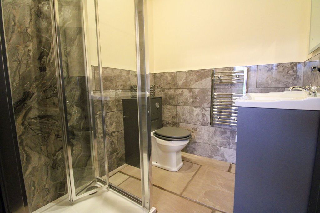 Additional image 62 of 5 bed country house for saleCross Lane, Glentham, Market Rasen LN8
