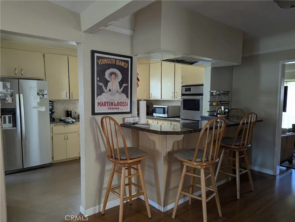 Additional image 8 of 707 N California Street, Burbank, CA 91505