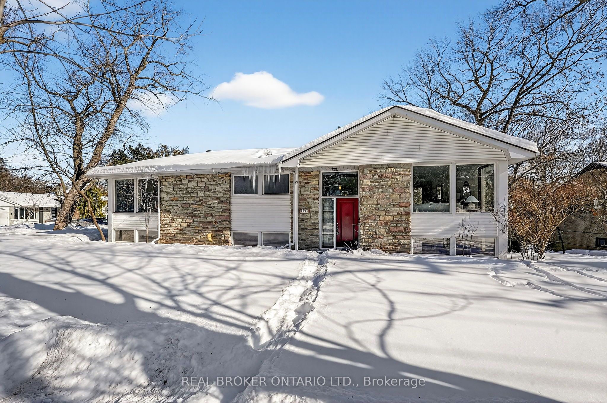 1269 Royal York Road, Toronto, ON, M9A 4C4