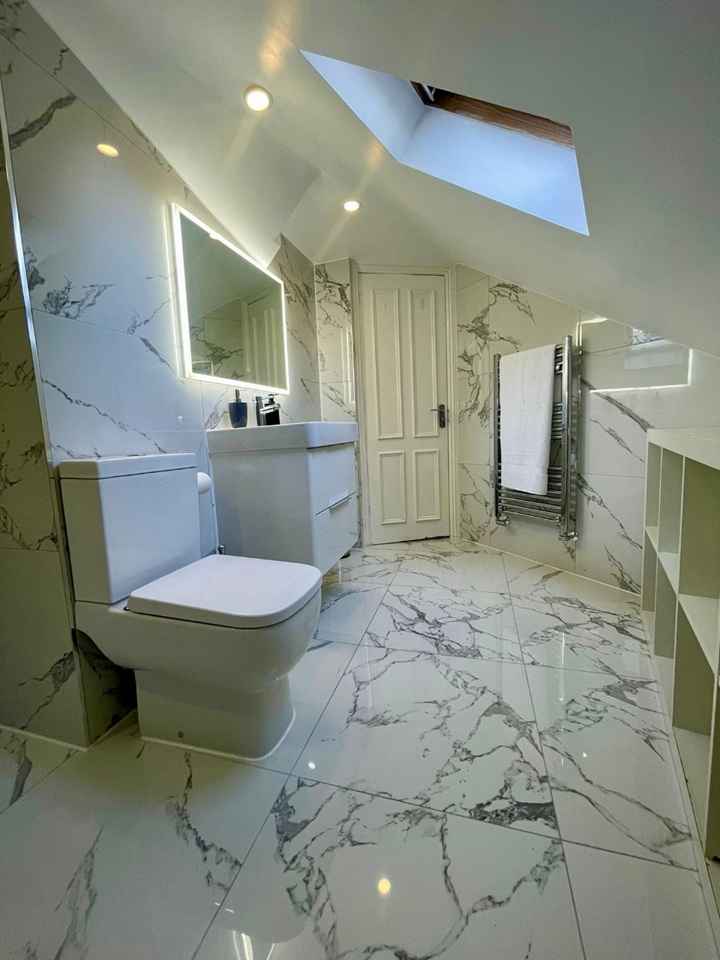 Additional image 5 of 3 Bed Flat, Exide House, WC2H