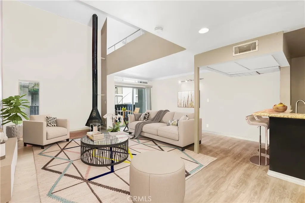 Additional image 7 of 18645 Hatteras, Tarzana, CA 91356