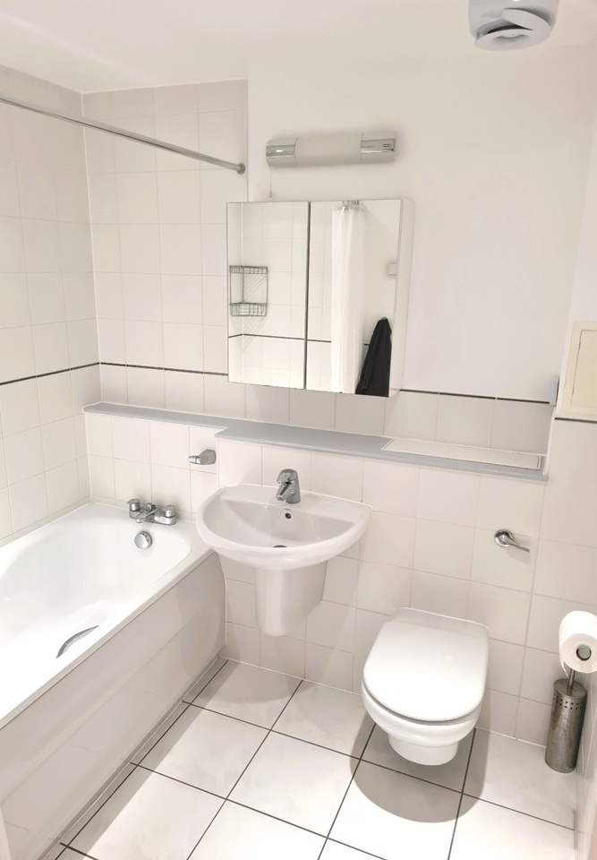 Additional image 6 of 2 Bed Flat, Isaac Way, SE1, N1 7GU