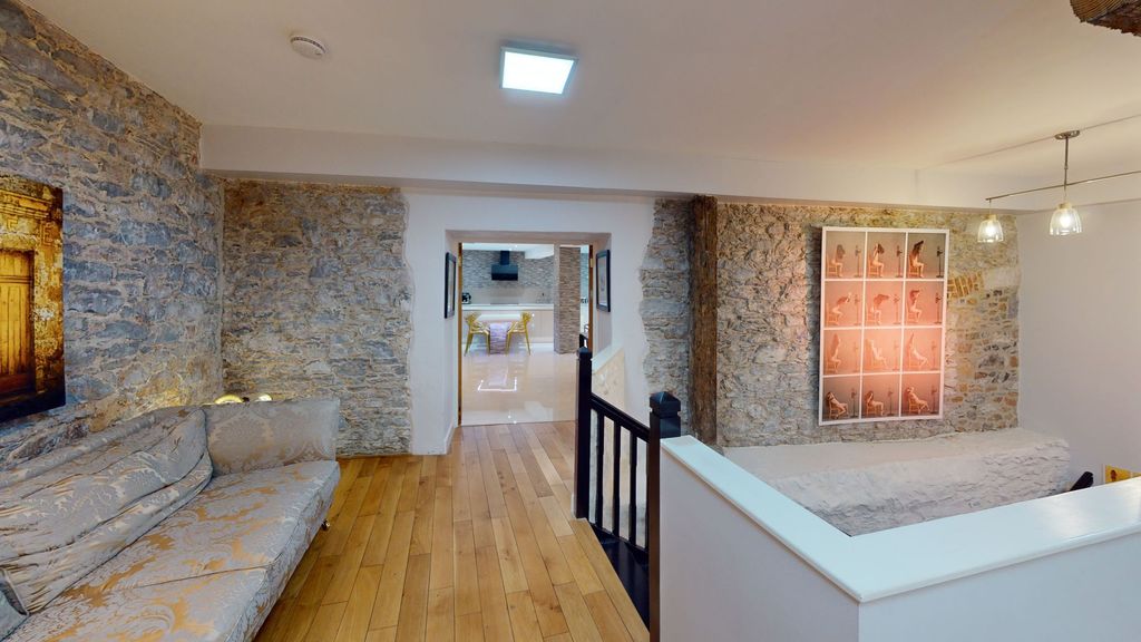 Additional image 12 of 2 bed flat for saleNew Street, Plymouth PL1