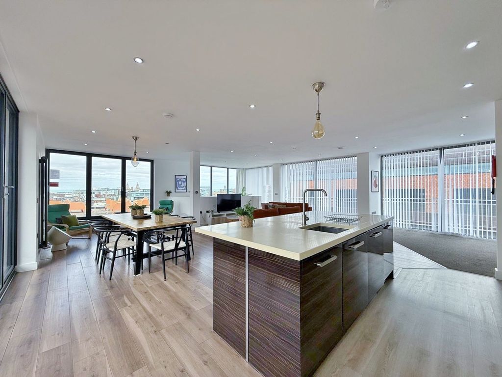3 bed flat for saleLiverpool L1 photo 3