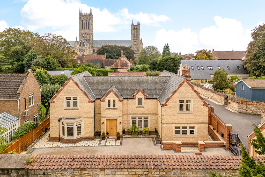 4 bed detached house for saleJames Street, Lincoln LN2