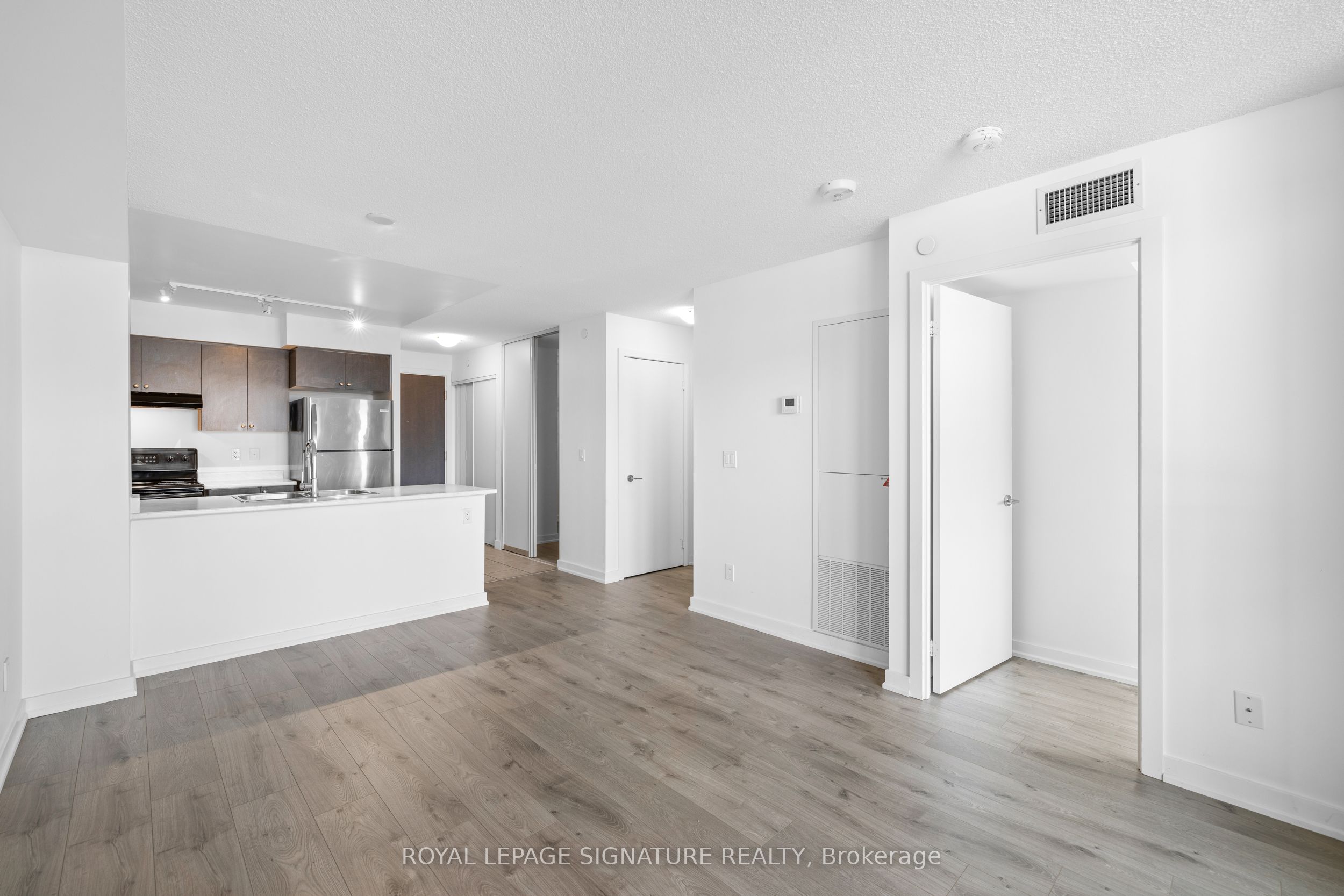 Additional image 2 of 416-8 Trent Avenue, Toronto, ON, M4C 0A6