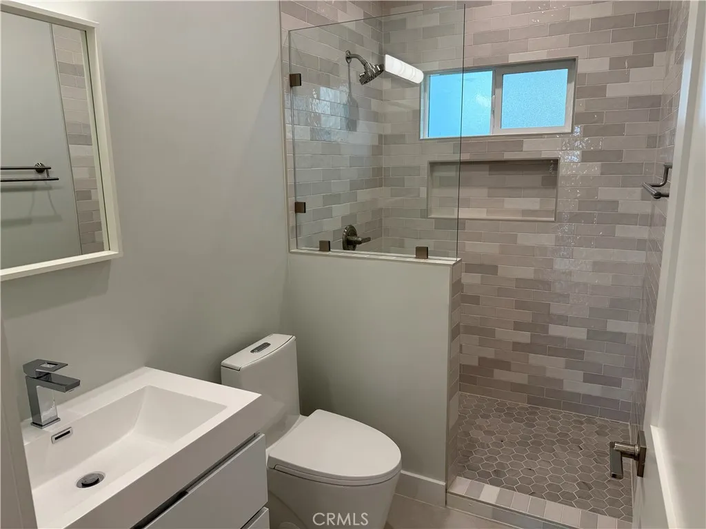 Additional image 11 of 1072 N Vinedo Avenue, Pasadena, CA 91107