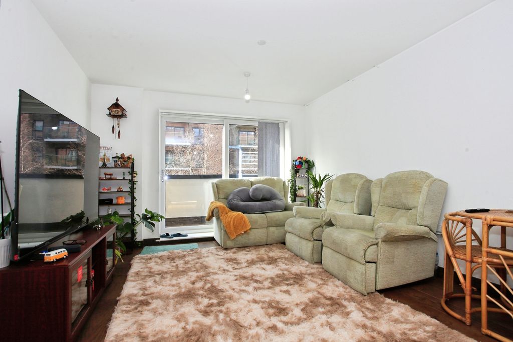 Additional image 3 of 2 bed flat for saleKitson House East Station Road, Peterborough PE2