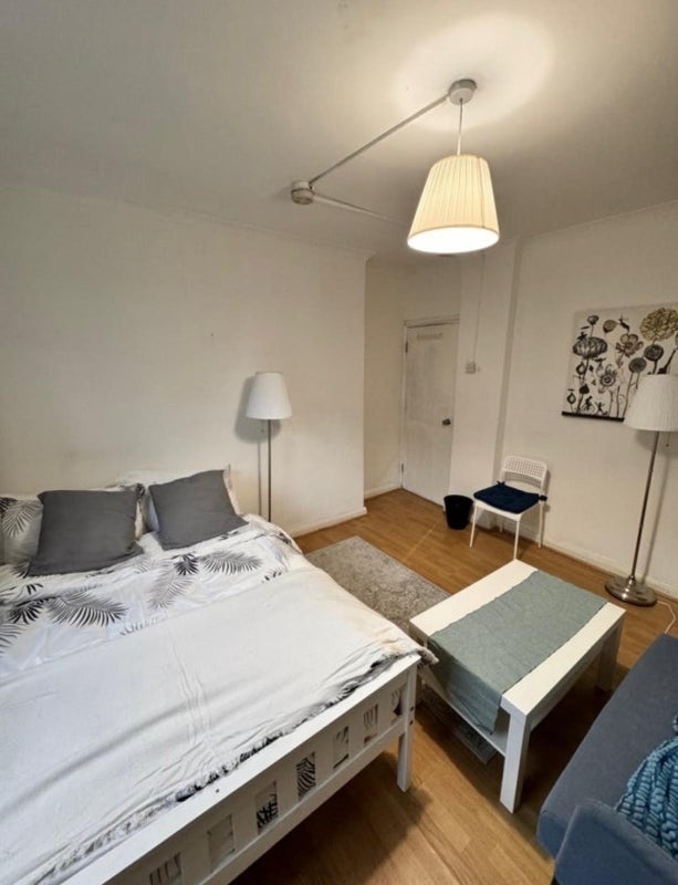 Additional image 2 of Room in a Shared Flat, Mins To Aldgate East, E1, E1 6RL