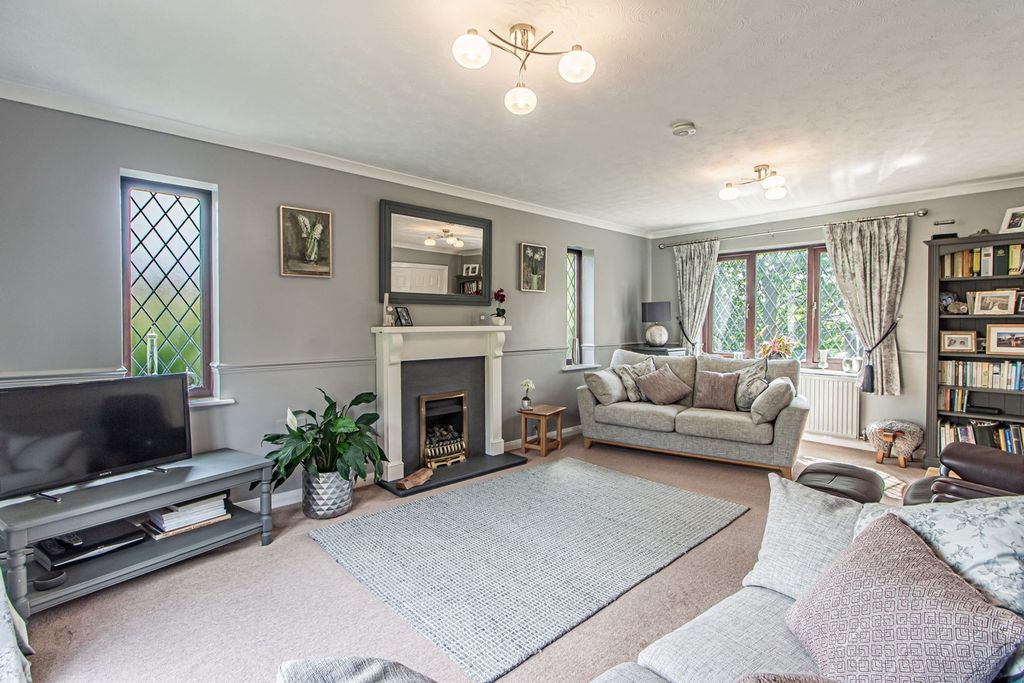 Additional image 7 of 4 bed detached house for saleBryn Rhedyn, Tonteg CF38