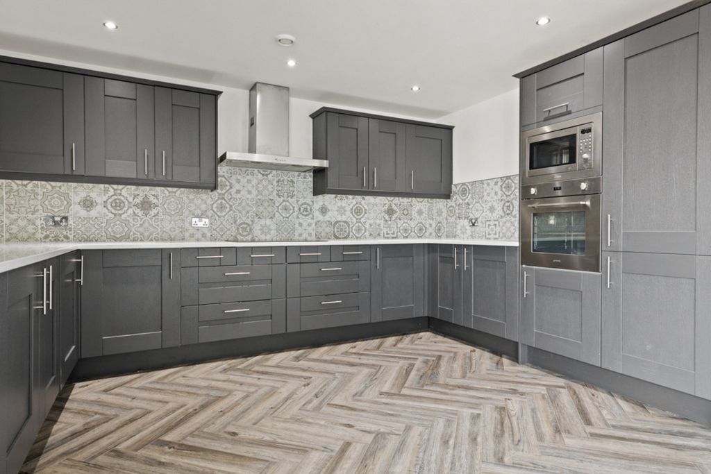 Additional image 13 of 3 bed flat for saleColquitt Street, Liverpool L1
