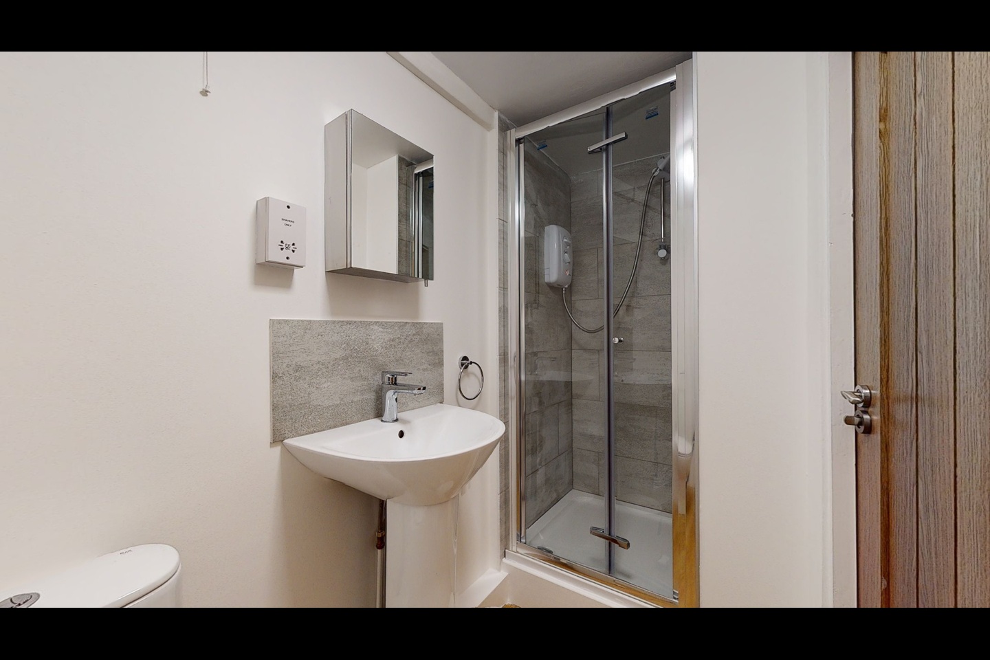 Additional image 8 of 6 Bed Semi-Detached House, Sutherland Square, SE17, N1 7GU