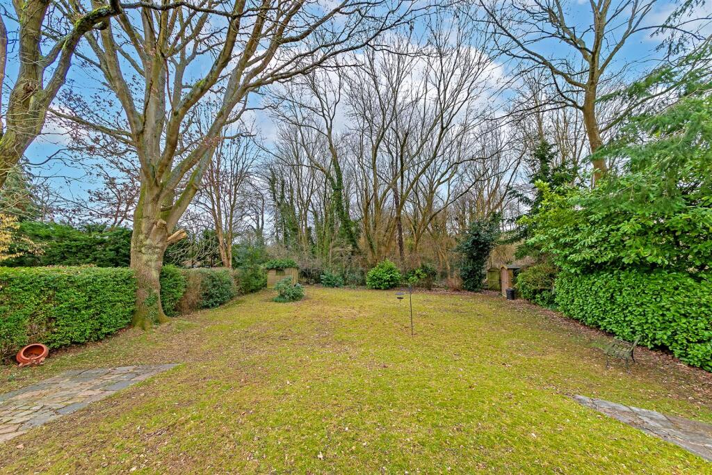 Additional image 5 of Mayflower Road, Park Street, St. Albans