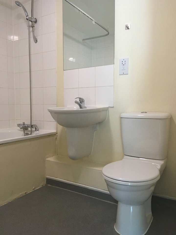 Additional image 12 of 1 Bed Flat, Leonard St, EC2A, N1 7GU