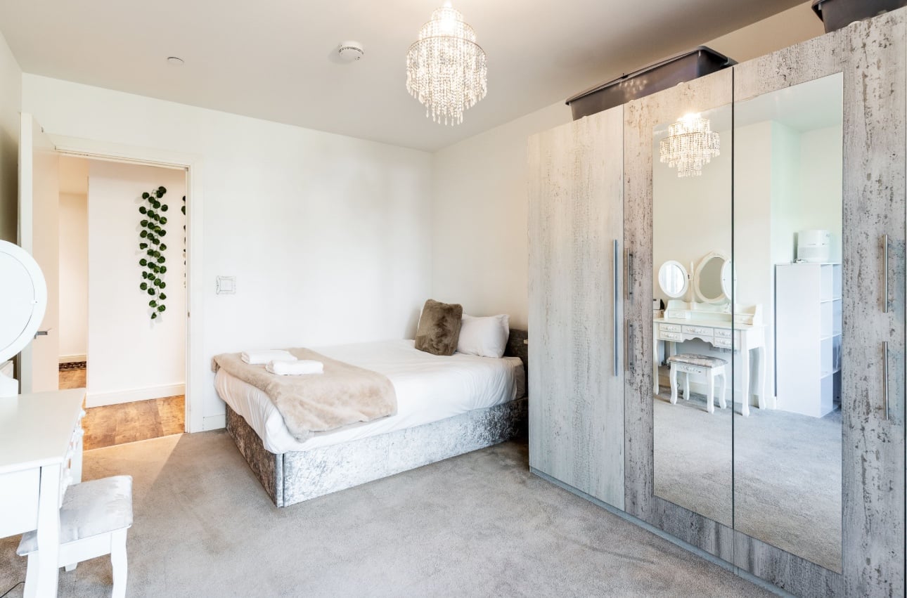 Additional image 12 of 3 Bed Flat, Valetta House, SW11, N1 7GU