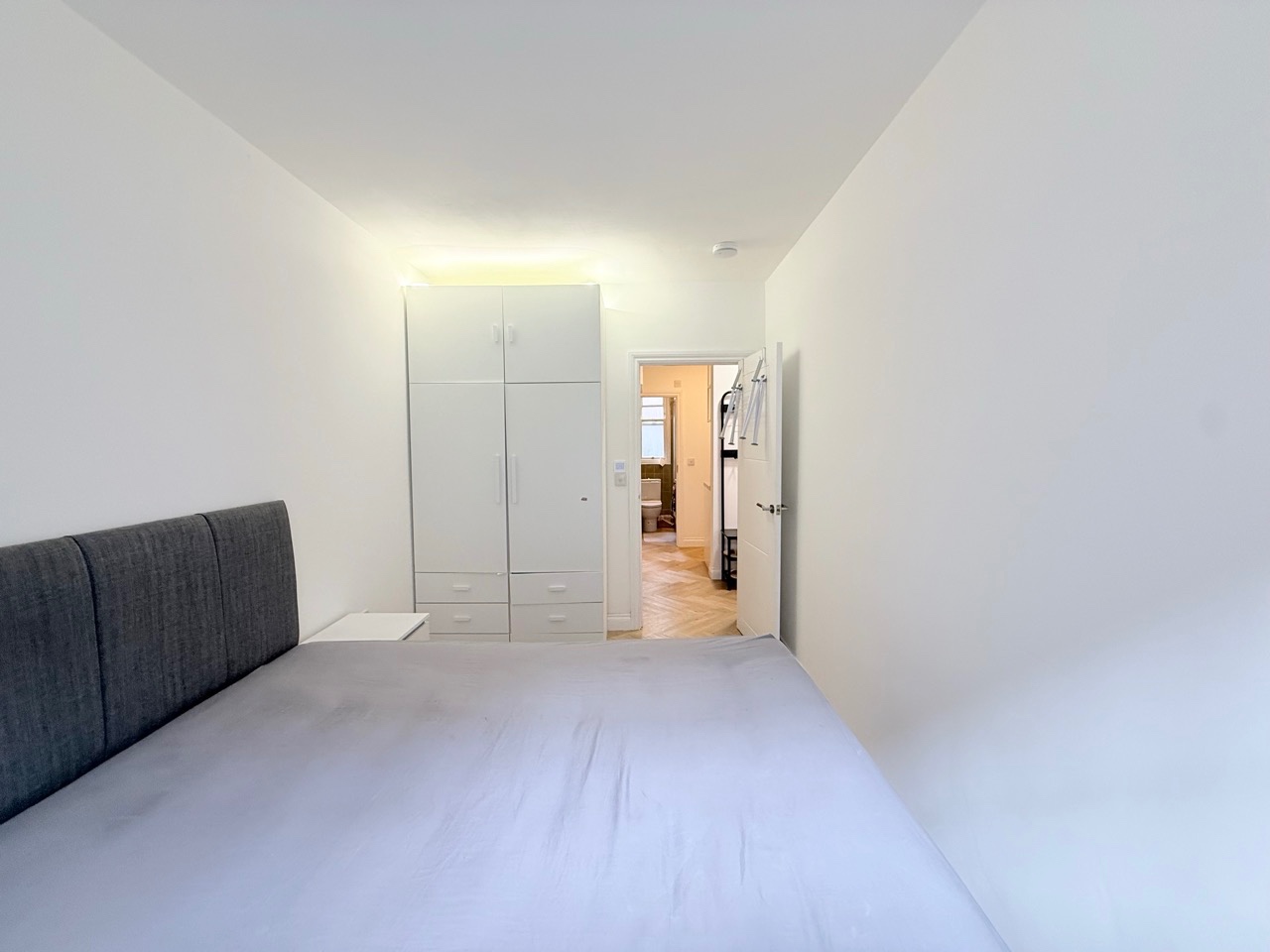 Additional image 14 of 1 Bed Flat, Aldwych Buildings, WC2B