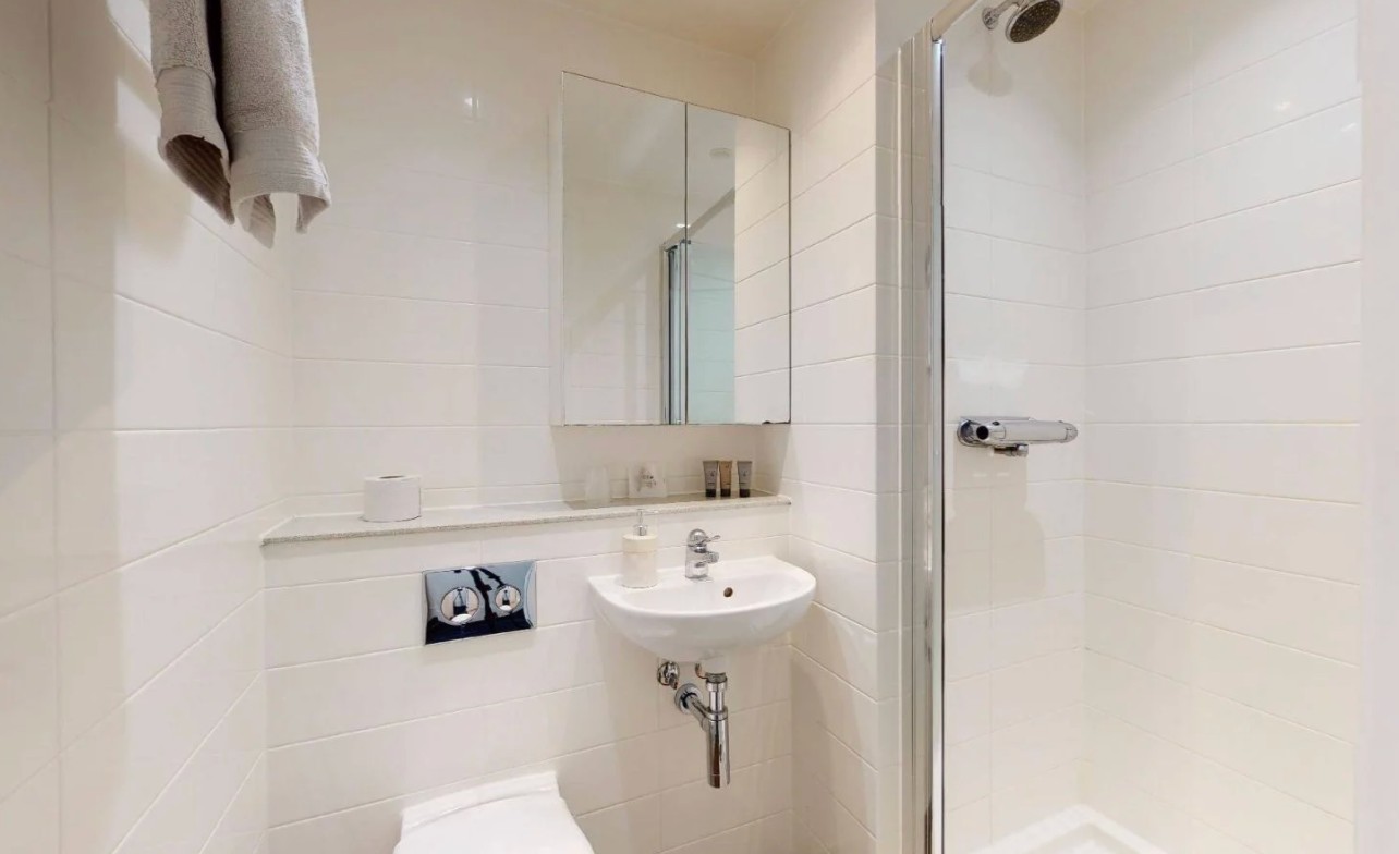 Additional image 3 of Studio Flat, Garden Halls, WC1H, N1 7GU